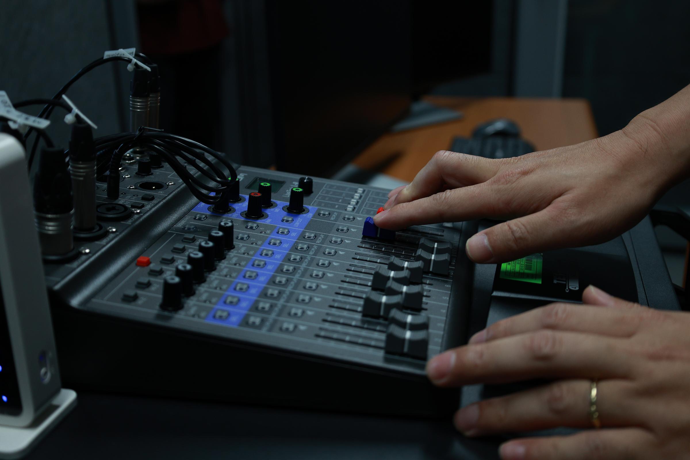 Advanced Media Contents